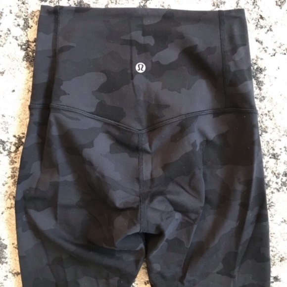 Lululemon camouflage leggings - Picture 2 of 5